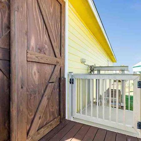 Beach House With Ocean View Surfside Beach Exterior photo
