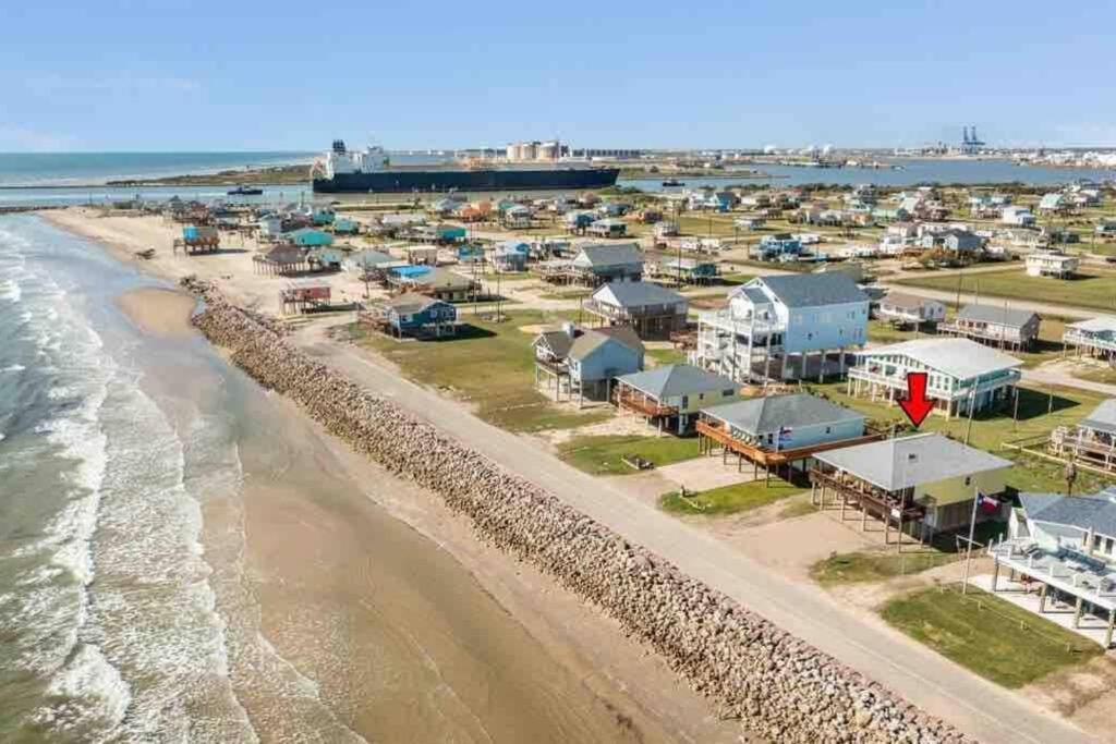 Beach House With Ocean View Surfside Beach Exterior photo